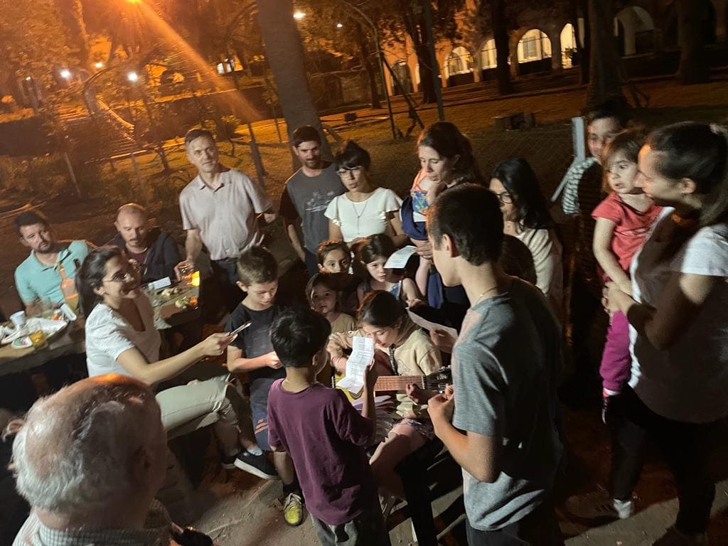 Celebración en la Asamblea